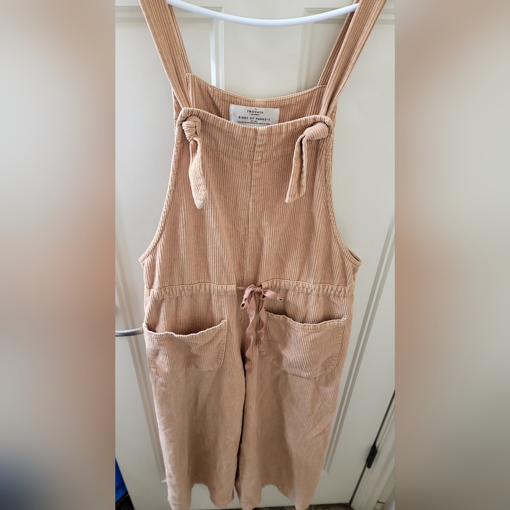 By trovata birds of paradis Jumpsuit!